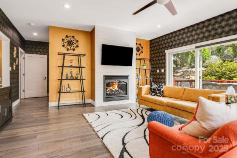 65 Malvern Walk Asheville NC 28806