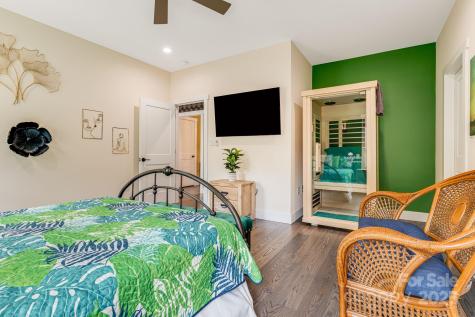 65 Malvern Walk Asheville NC 28806