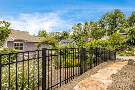 65 Malvern Walk Asheville NC 28806