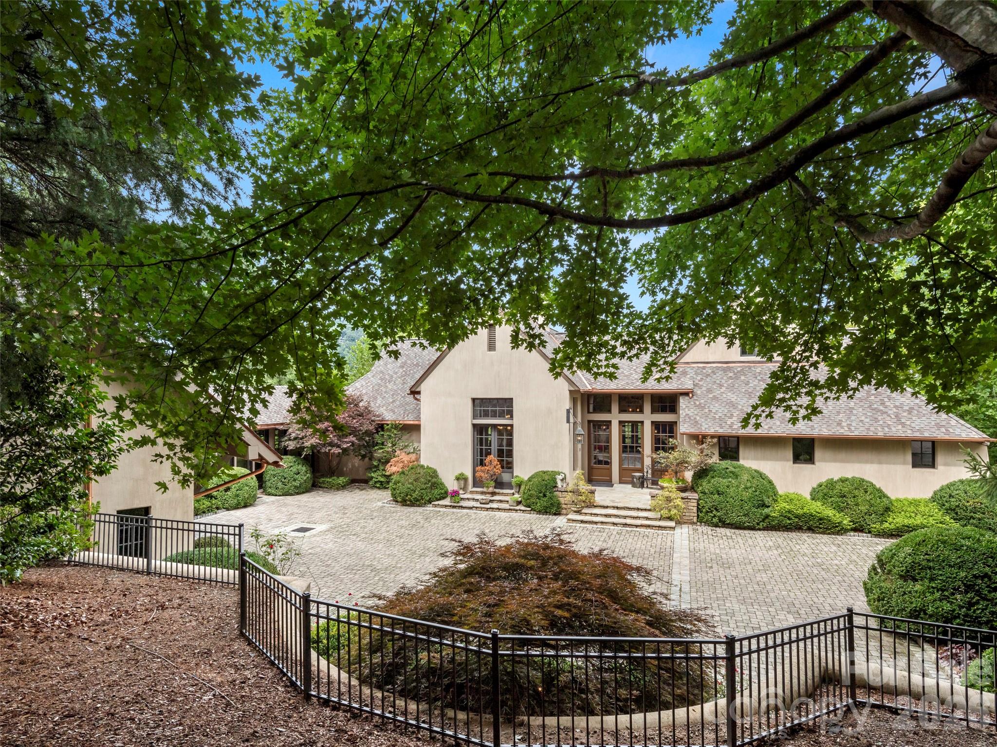 1929 Tree View Trail Arden NC 28704