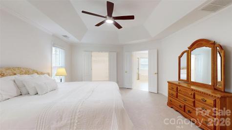 5423 Piper Glen Drive Charlotte NC 28277
