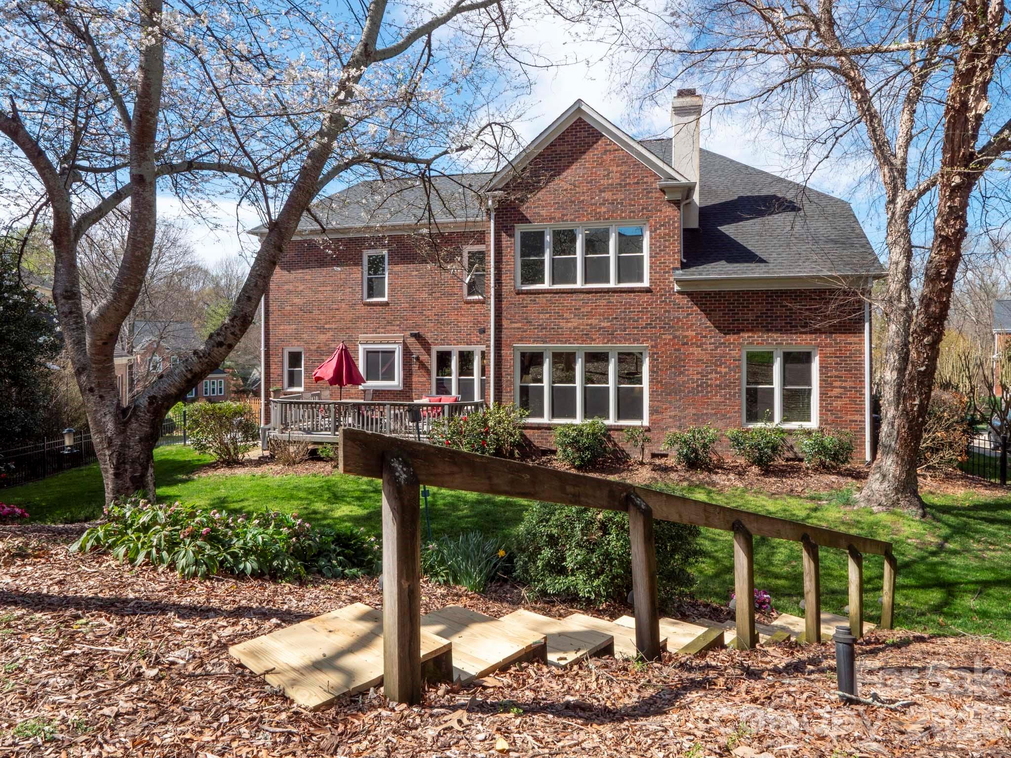 5423 Piper Glen Drive Charlotte NC 28277