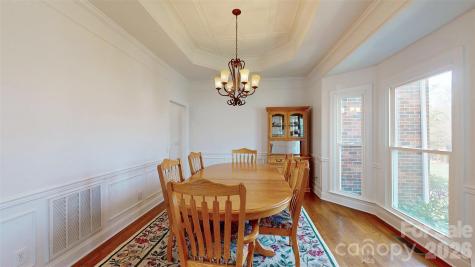 5423 Piper Glen Drive Charlotte NC 28277