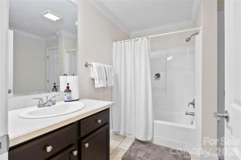 28 Chapel Park Road Asheville NC 28803