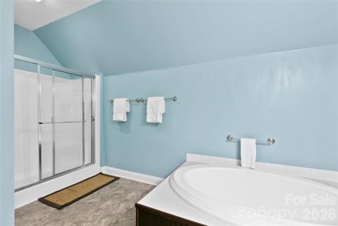 28 Chapel Park Road Asheville NC 28803