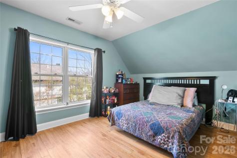 28 Chapel Park Road Asheville NC 28803