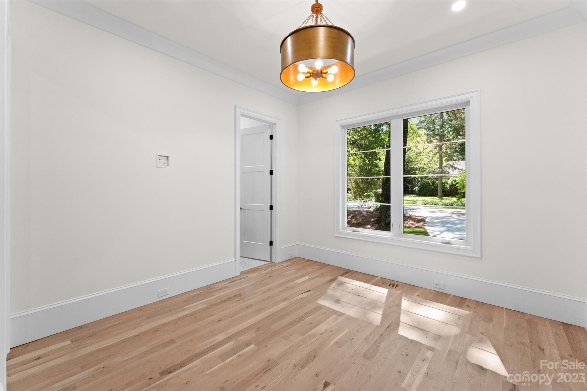229 N Canterbury Road Charlotte NC 28211