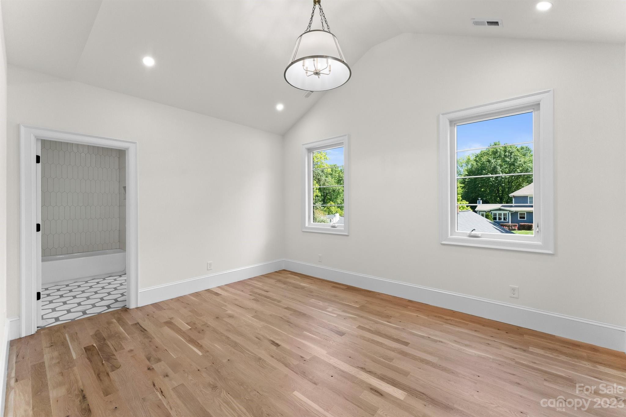 229 N Canterbury Road Charlotte NC 28211
