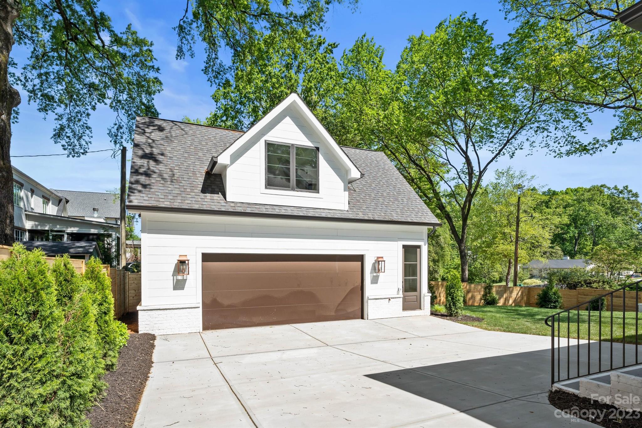 229 N Canterbury Road Charlotte NC 28211