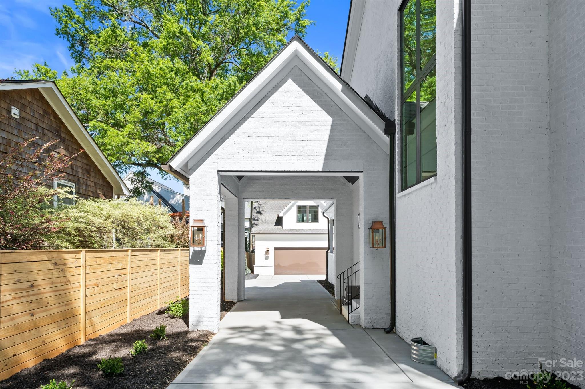 229 N Canterbury Road Charlotte NC 28211