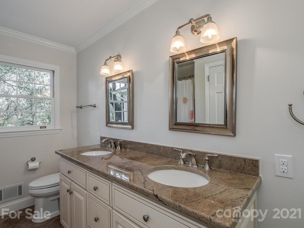 3622 Ayscough Road Charlotte NC 28211