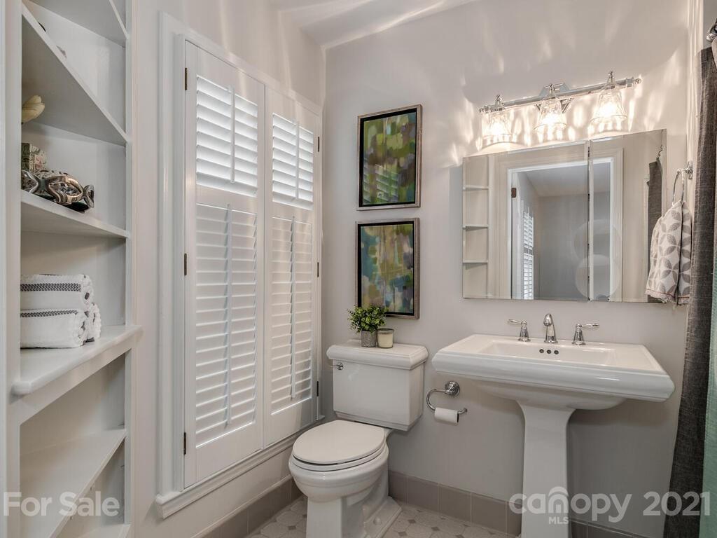 3622 Ayscough Road Charlotte NC 28211