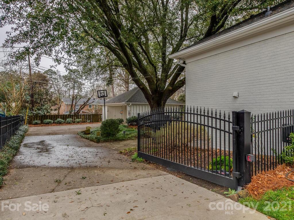 3622 Ayscough Road Charlotte NC 28211