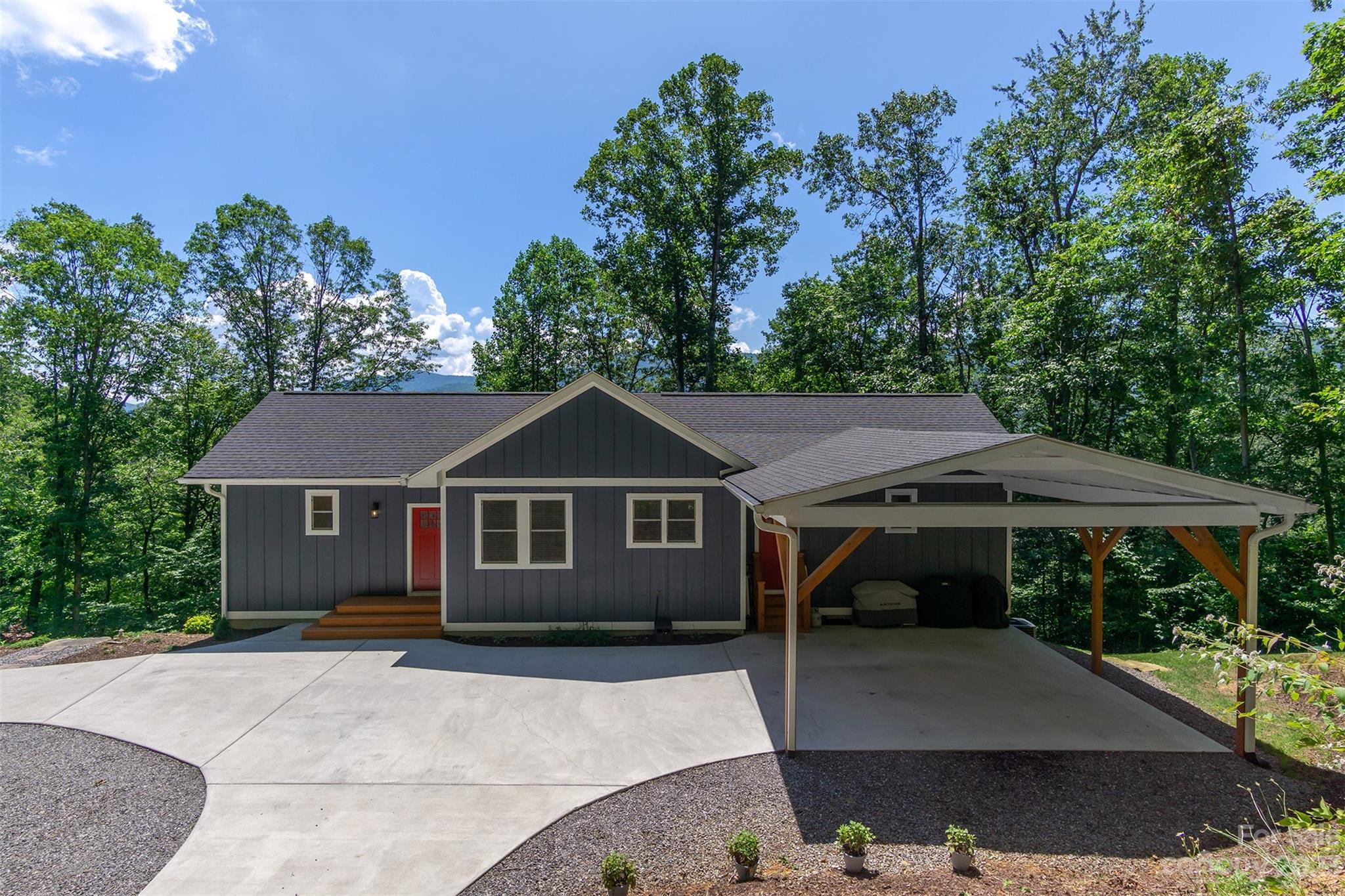 408 Georgia June Lane Swannanoa NC 28778