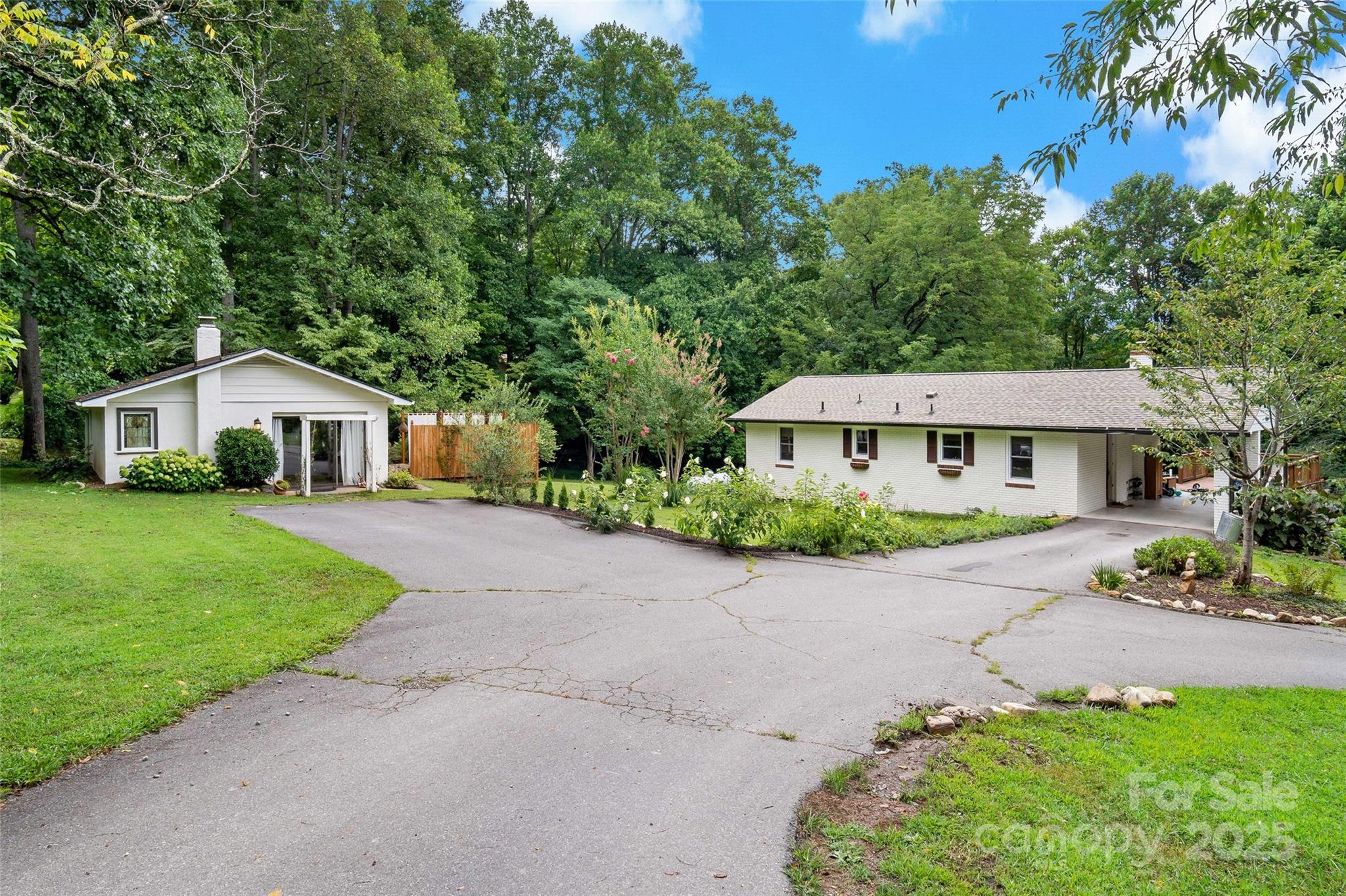 570 Brandon Road Black Mountain NC 28711