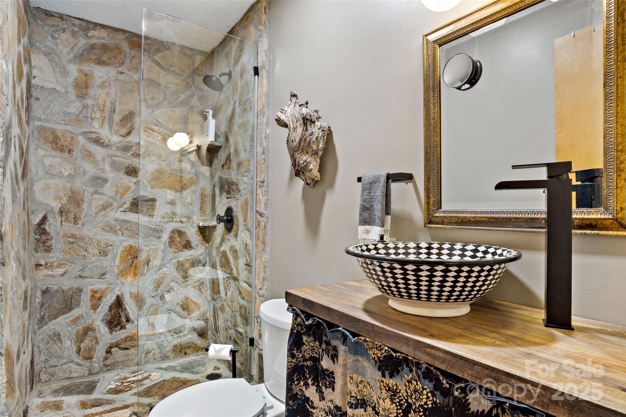 570 Brandon Road Black Mountain NC 28711