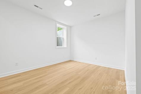 3924 Hager Drive Charlotte NC 28208