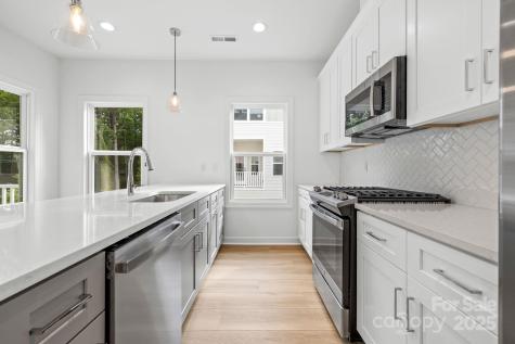 3924 Hager Drive Charlotte NC 28208