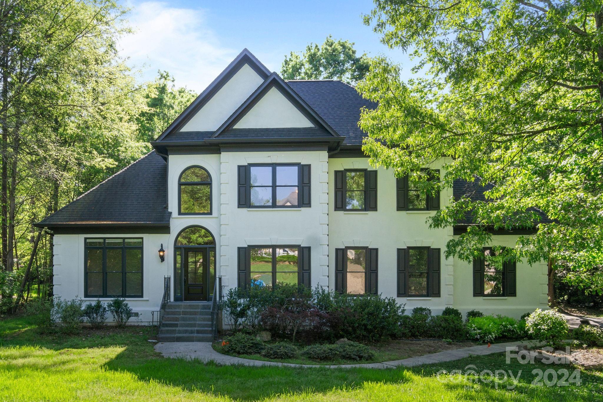7212 Governors Row Charlotte NC 28277