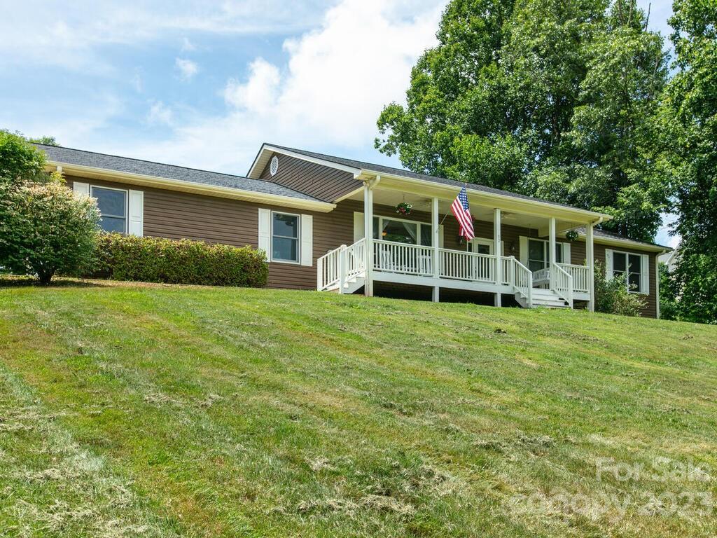 37 Candy Tuft Lane Weaverville NC 28787