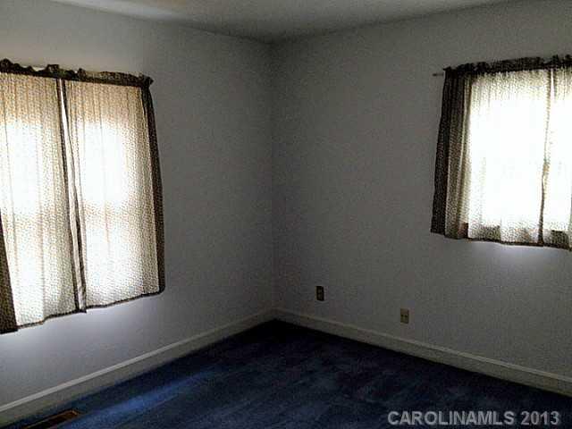 1316 Kingscross Drive Charlotte NC 28211
