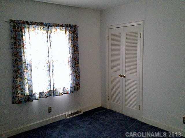 1316 Kingscross Drive Charlotte NC 28211