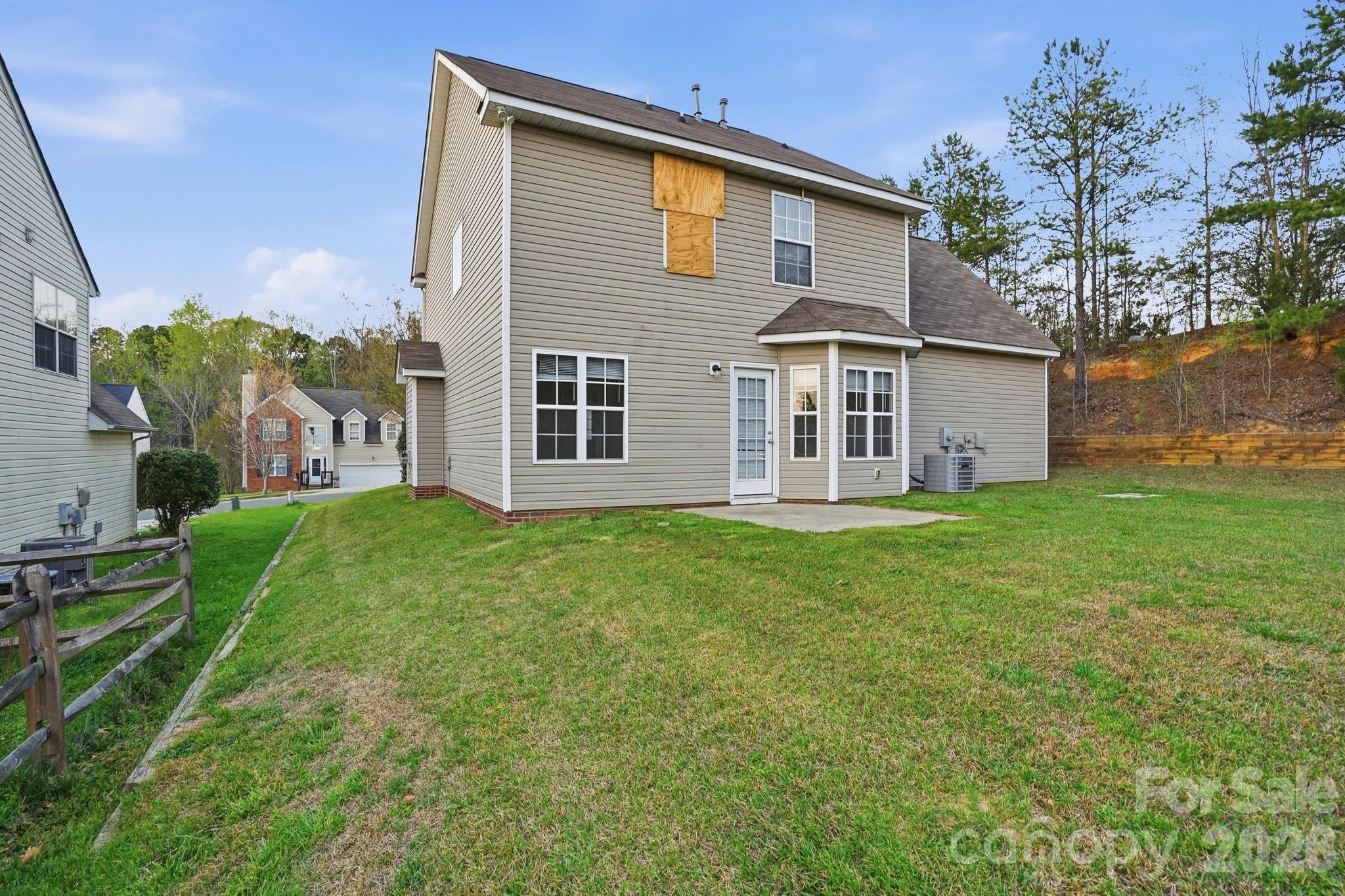 634 Longacre Drive Charlotte NC 28214