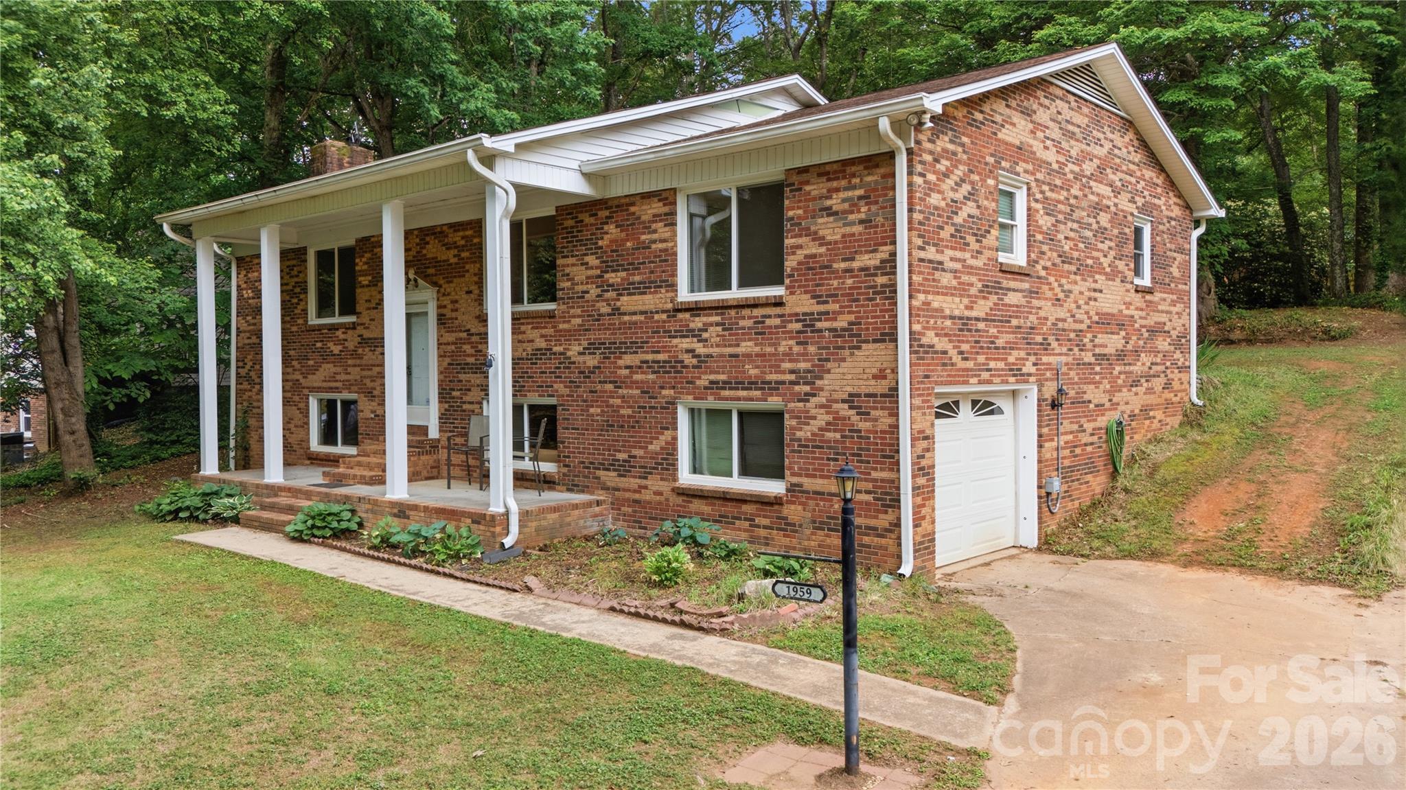 1959 Rock Springs Circle Denver NC 28037