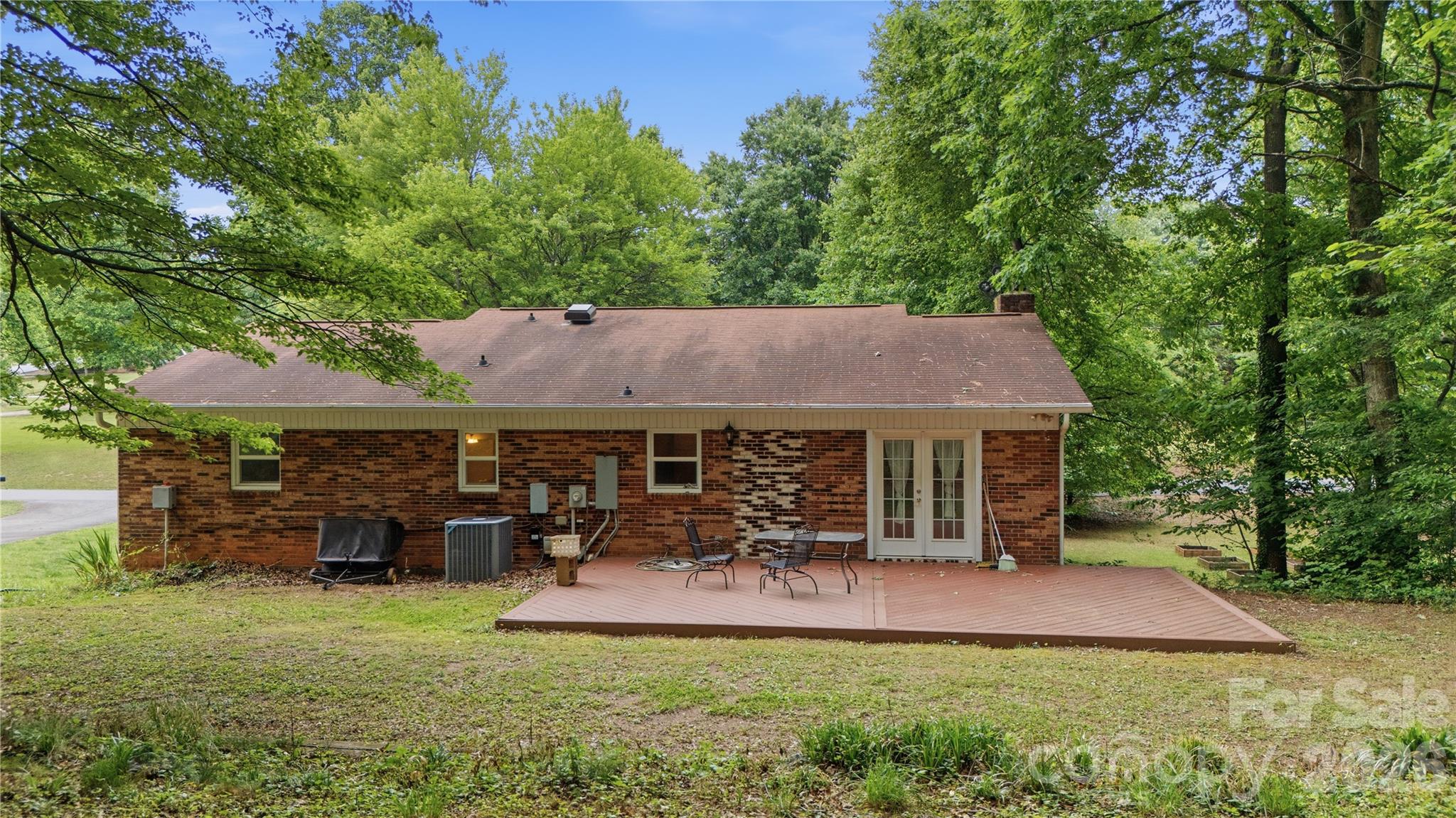 1959 Rock Springs Circle Denver NC 28037