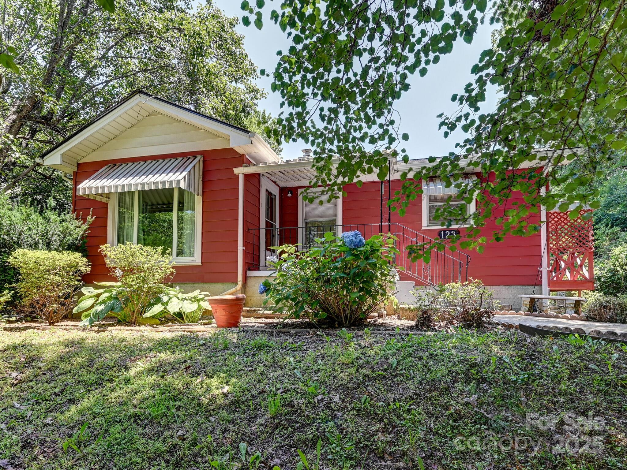123 Blake Drive Arden NC 28704