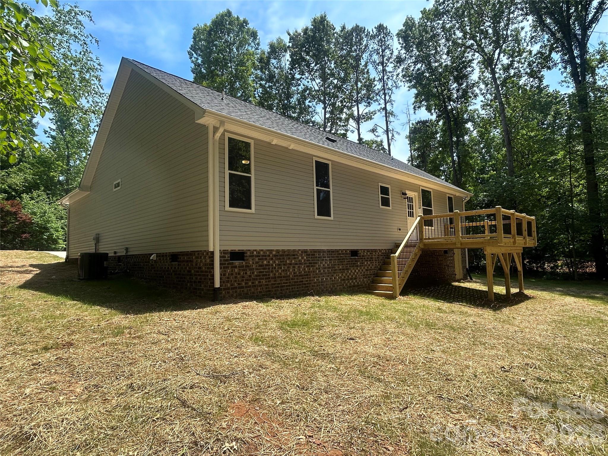 530 Oakwood Circle Lexington NC 27295