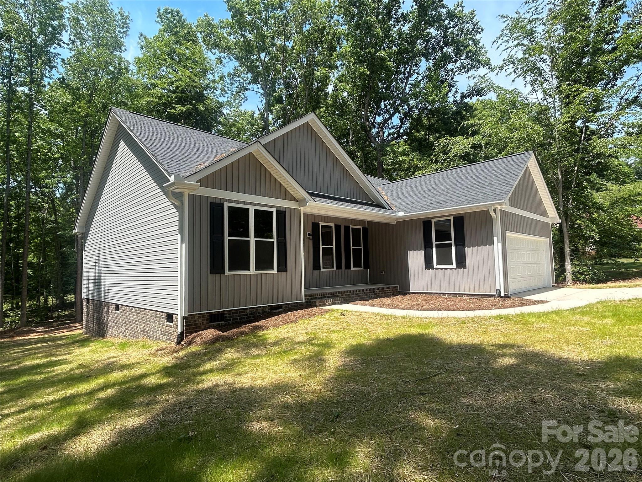 530 Oakwood Circle Lexington NC 27295