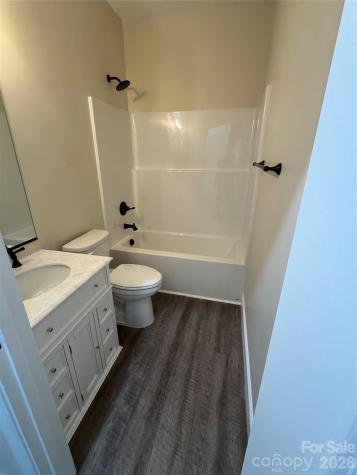 530 Oakwood Circle Lexington NC 27295