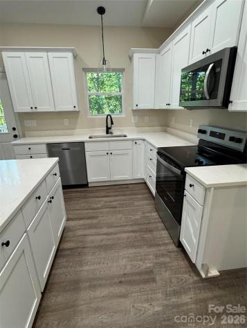 530 Oakwood Circle Lexington NC 27295