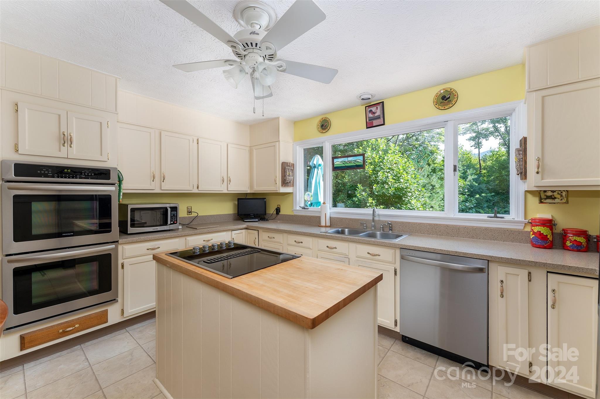 112 Richard Lane Black Mountain NC 28711