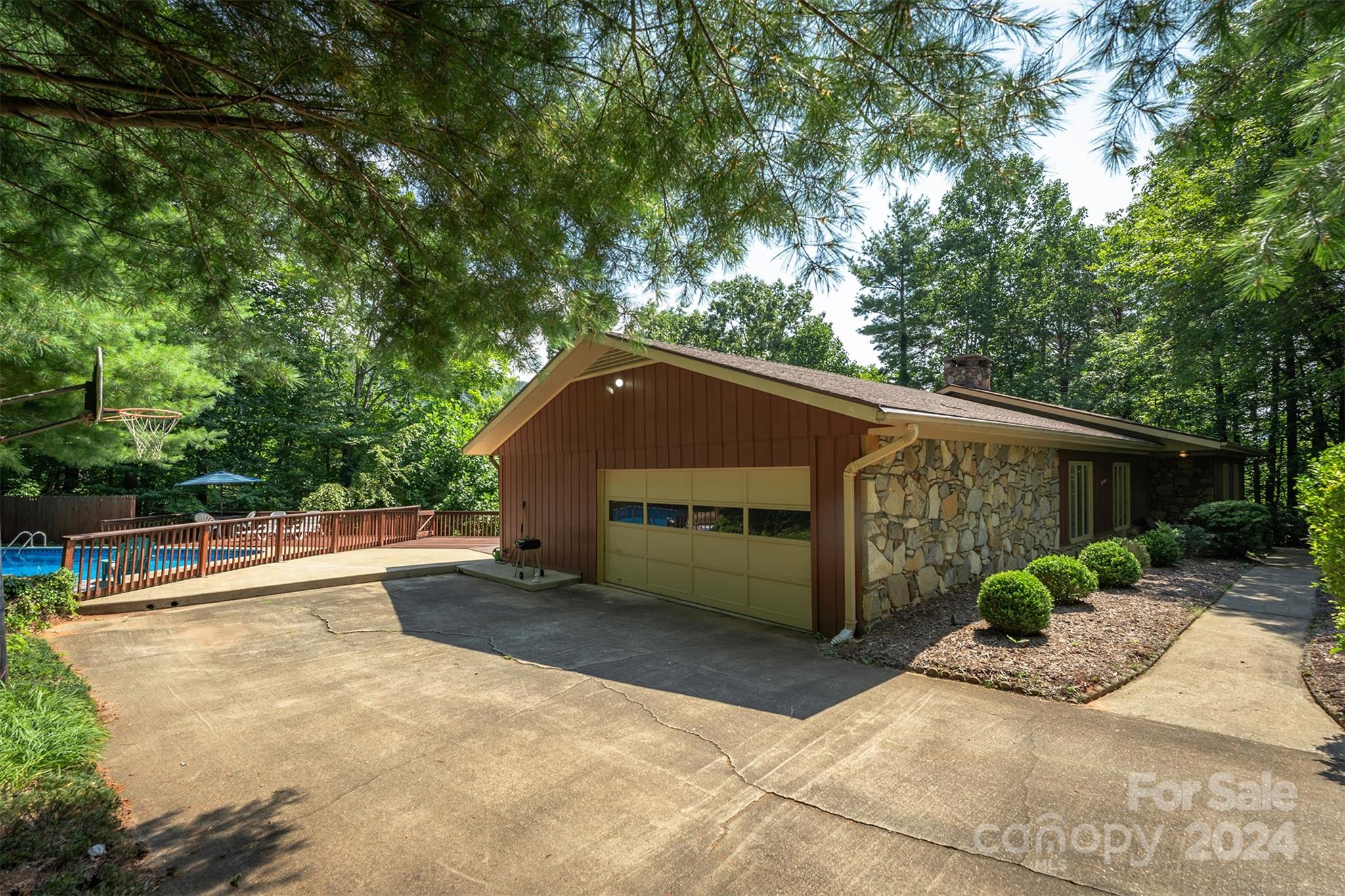 112 Richard Lane Black Mountain NC 28711