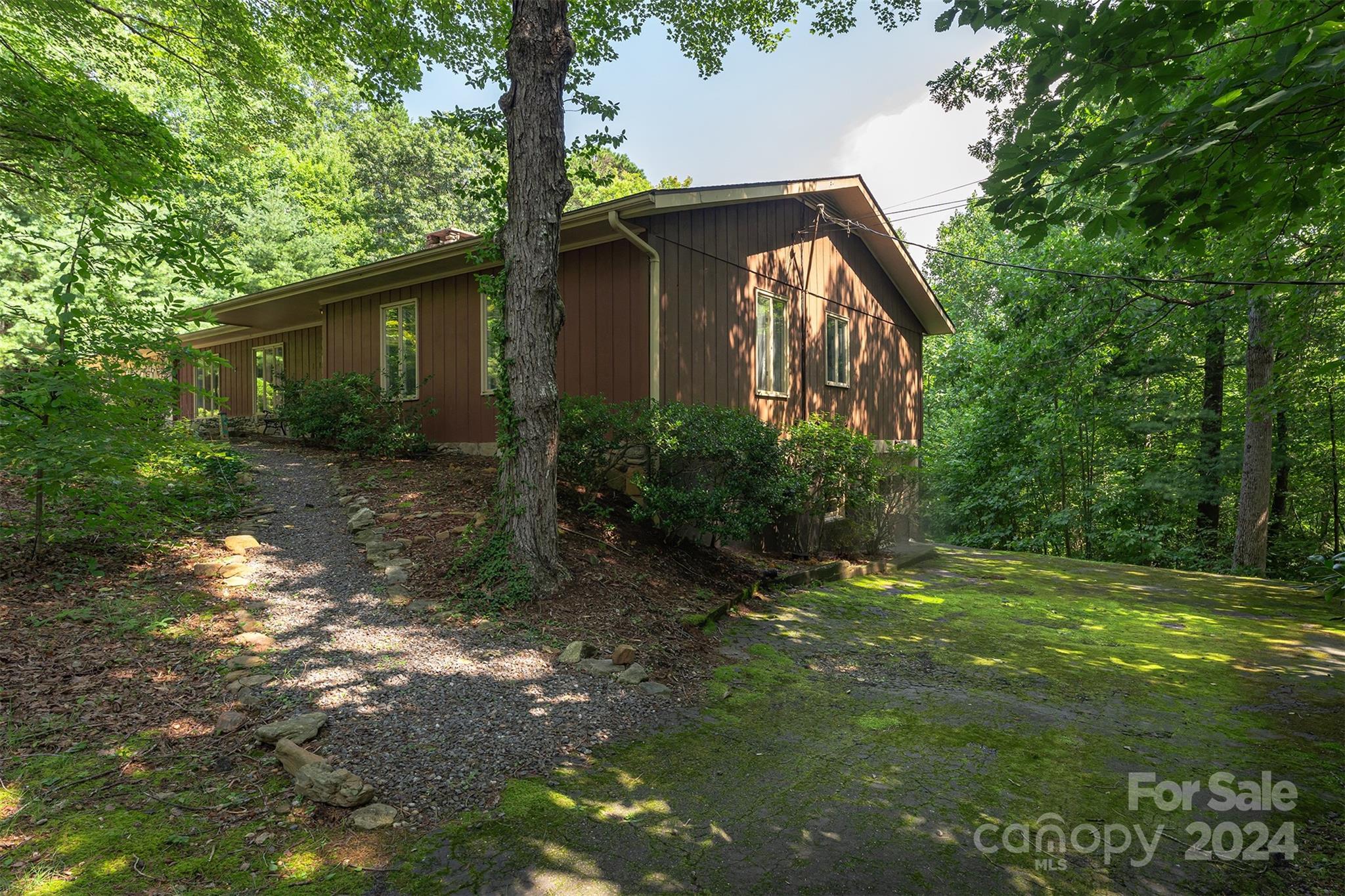 112 Richard Lane Black Mountain NC 28711