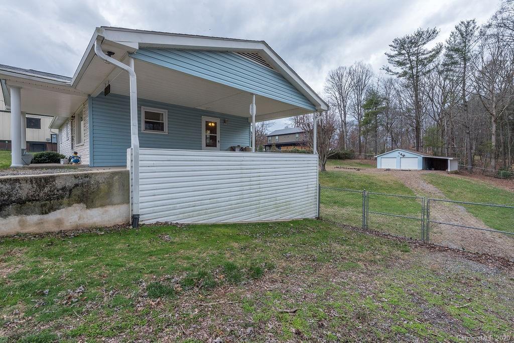 205 Rowland Road Swannanoa NC 28778
