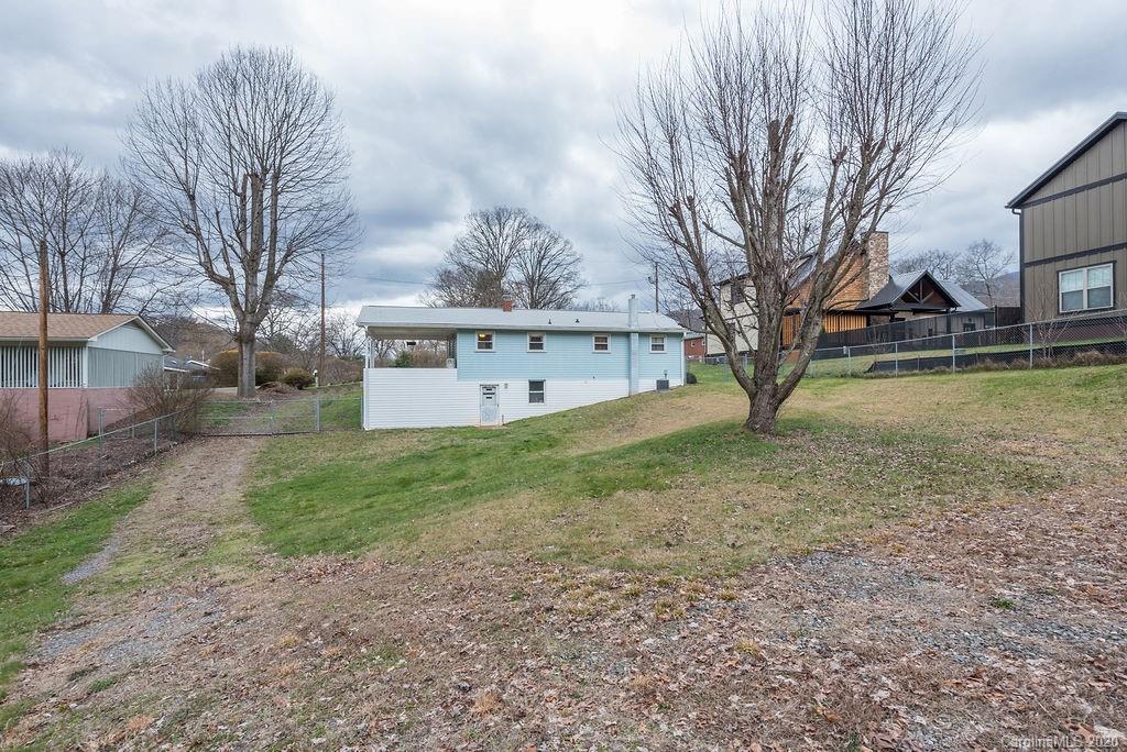 205 Rowland Road Swannanoa NC 28778