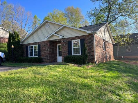 256 Park Place Morganton NC 28655