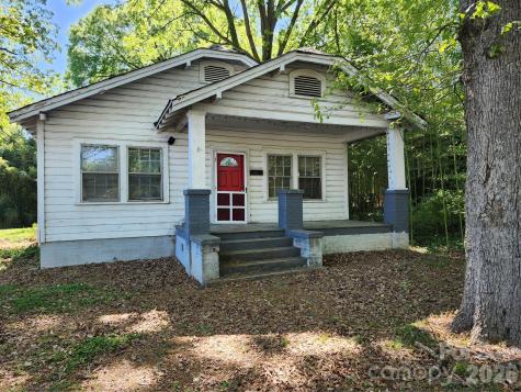 209 W 1st Street Lowell NC 28098