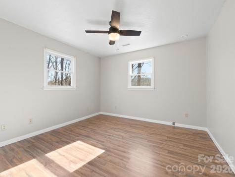 331 River Ridge Drive Burnsville NC 28714