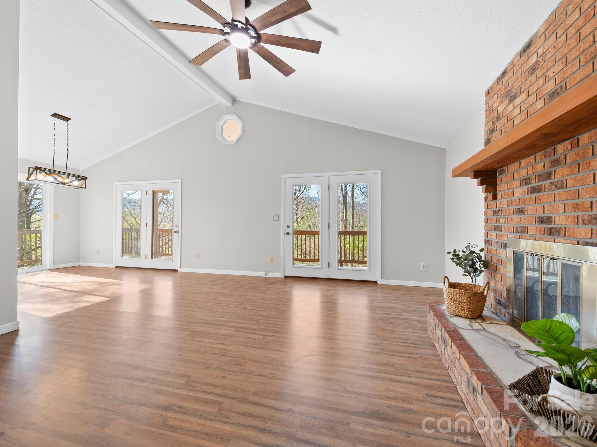 331 River Ridge Drive Burnsville NC 28714