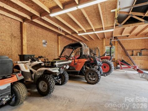 60 Persimmons Lane Burnsville NC 28714