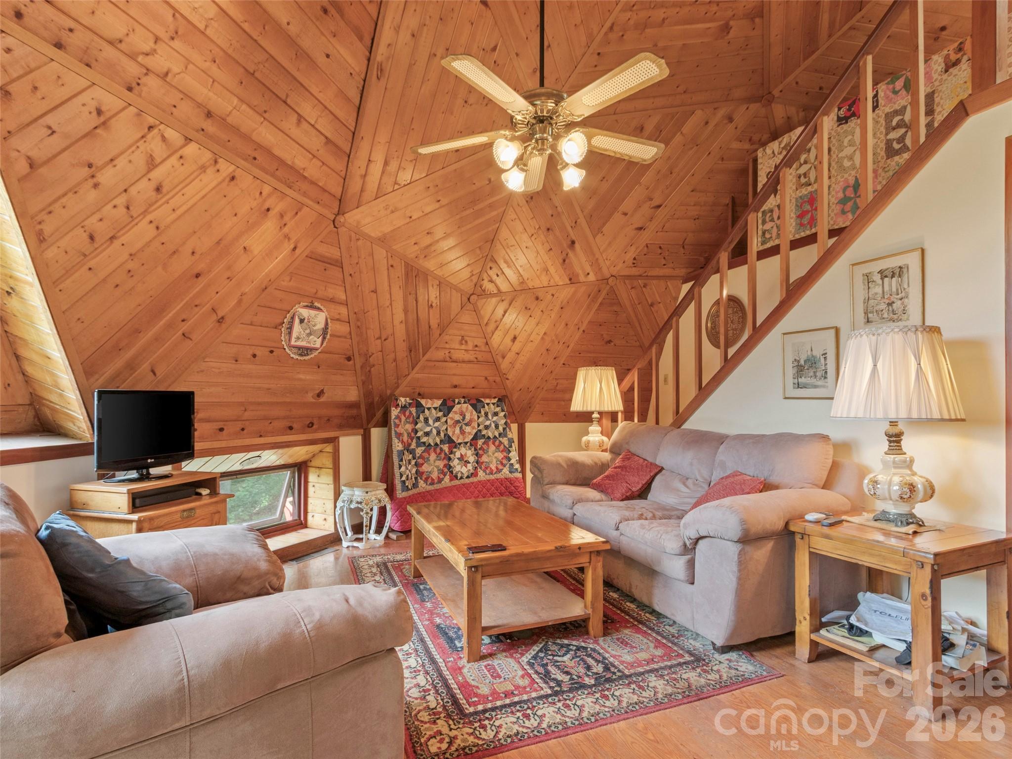 60 Persimmons Lane Burnsville NC 28714