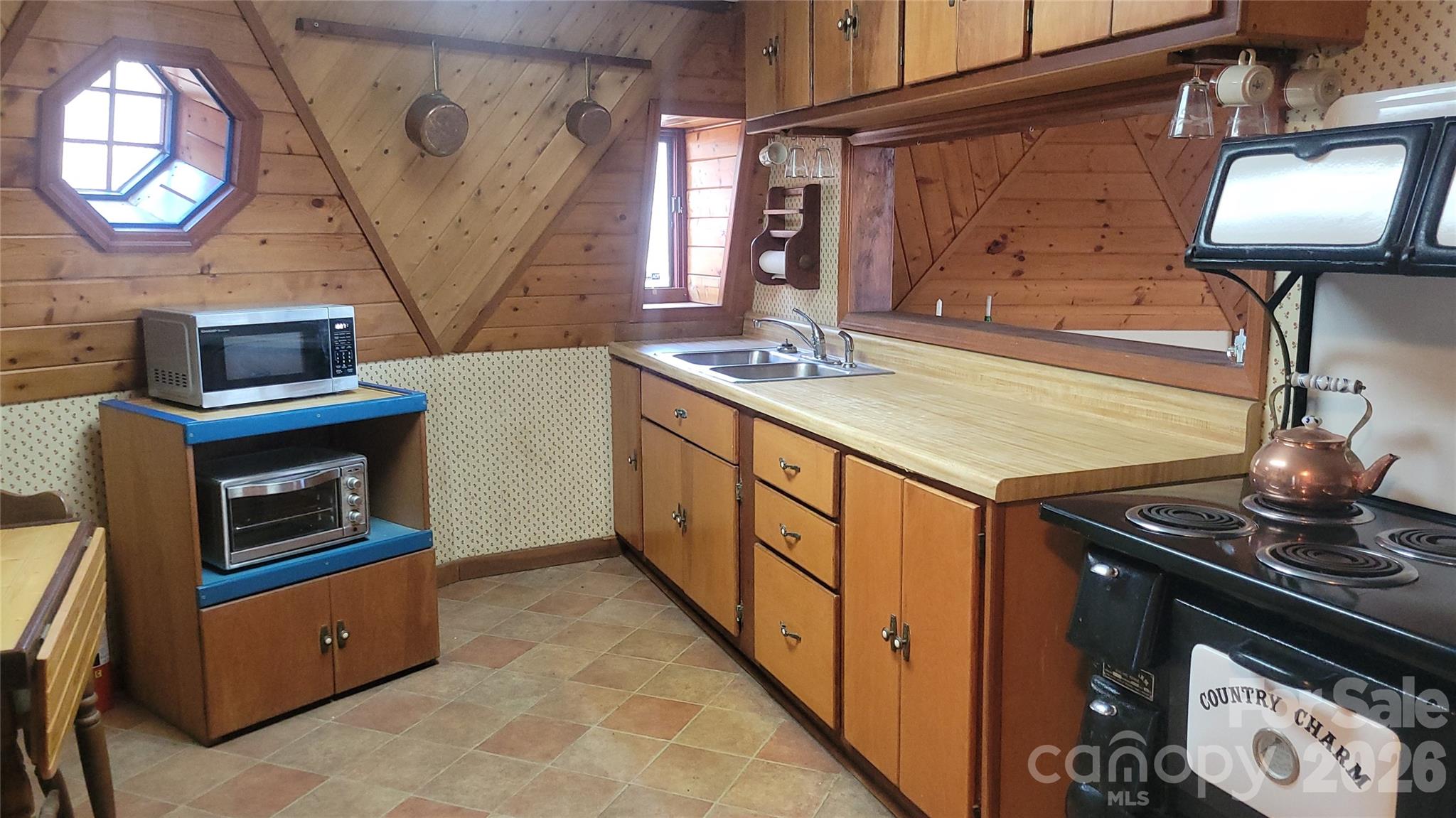 60 Persimmons Lane Burnsville NC 28714