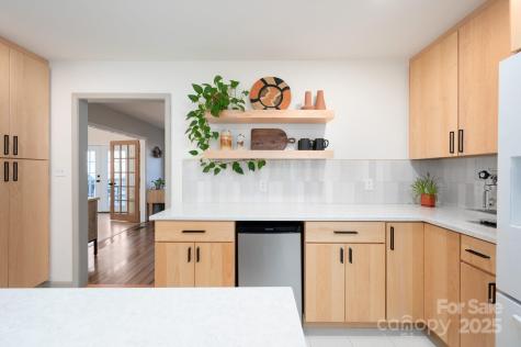 123 Forest Lake Drive Asheville NC 28803