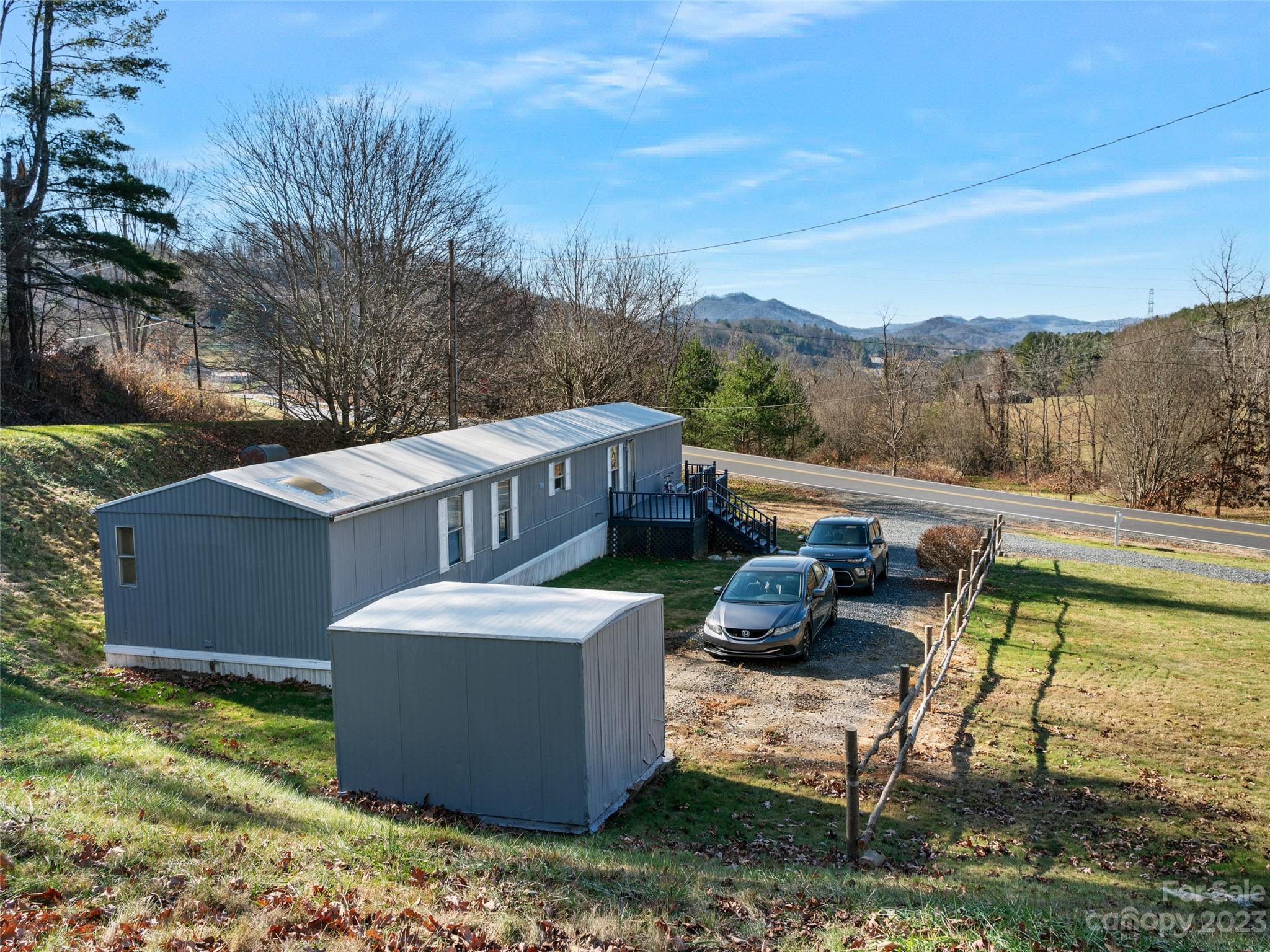 18 Wheeler Hills Road Burnsville NC 28714