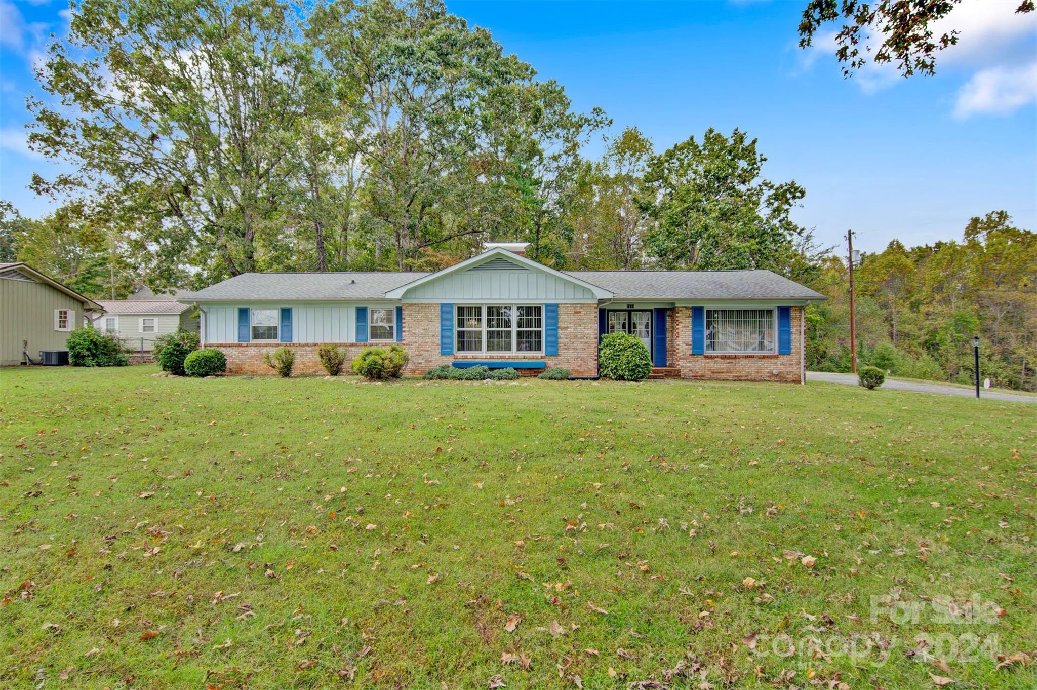 1774 Connelly Springs Road Lenoir NC 28645