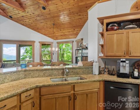 15 Ivy Point Lane Burnsville NC 28714